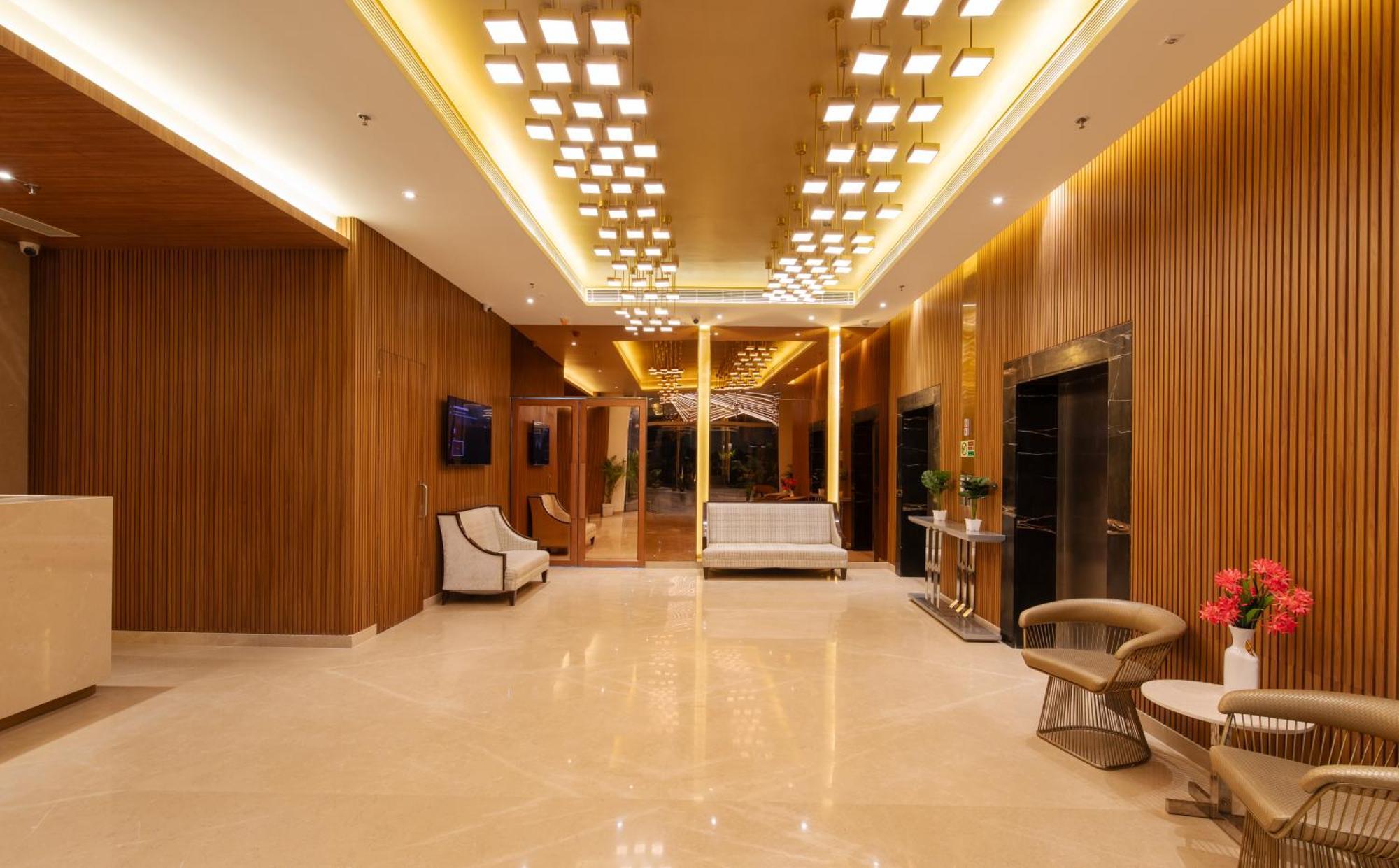 Hometel Alambagh Lucknow - A Sarovar Hotel Екстериор снимка
