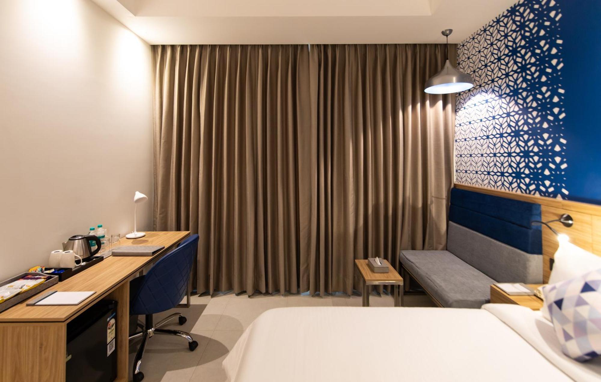 Hometel Alambagh Lucknow - A Sarovar Hotel Екстериор снимка