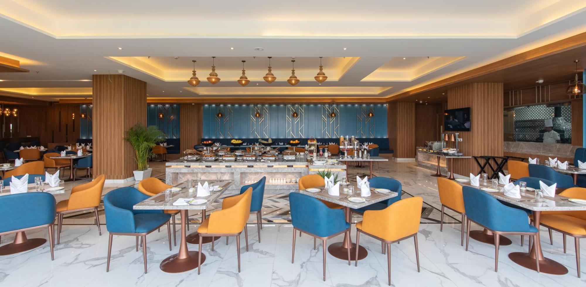 Hometel Alambagh Lucknow - A Sarovar Hotel Екстериор снимка