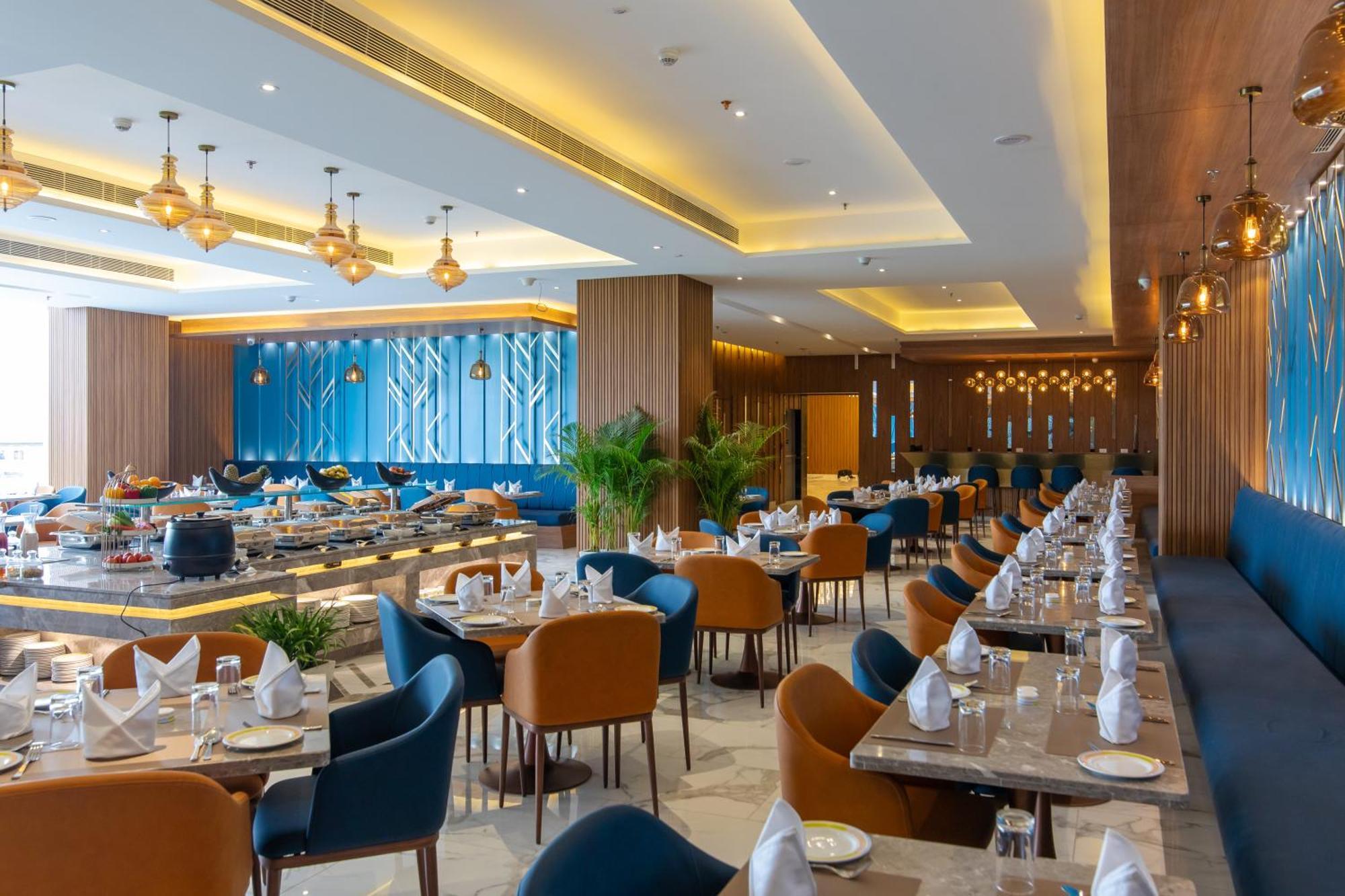 Hometel Alambagh Lucknow - A Sarovar Hotel Екстериор снимка